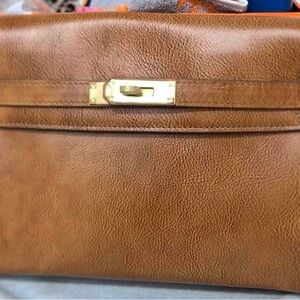 Classic Gold Brown Barenia Leather Men's Messenger Briefcase with Gold Hardware